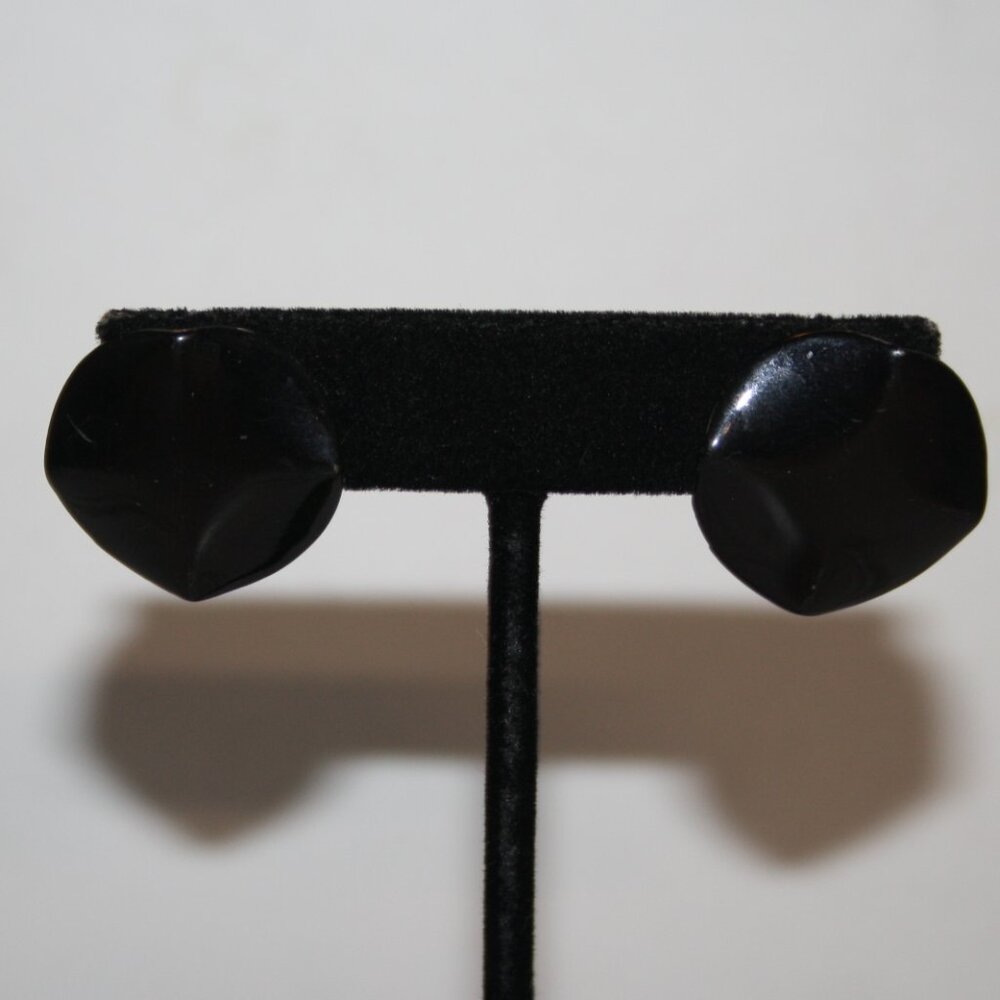 Vintage black metal earrings 1"